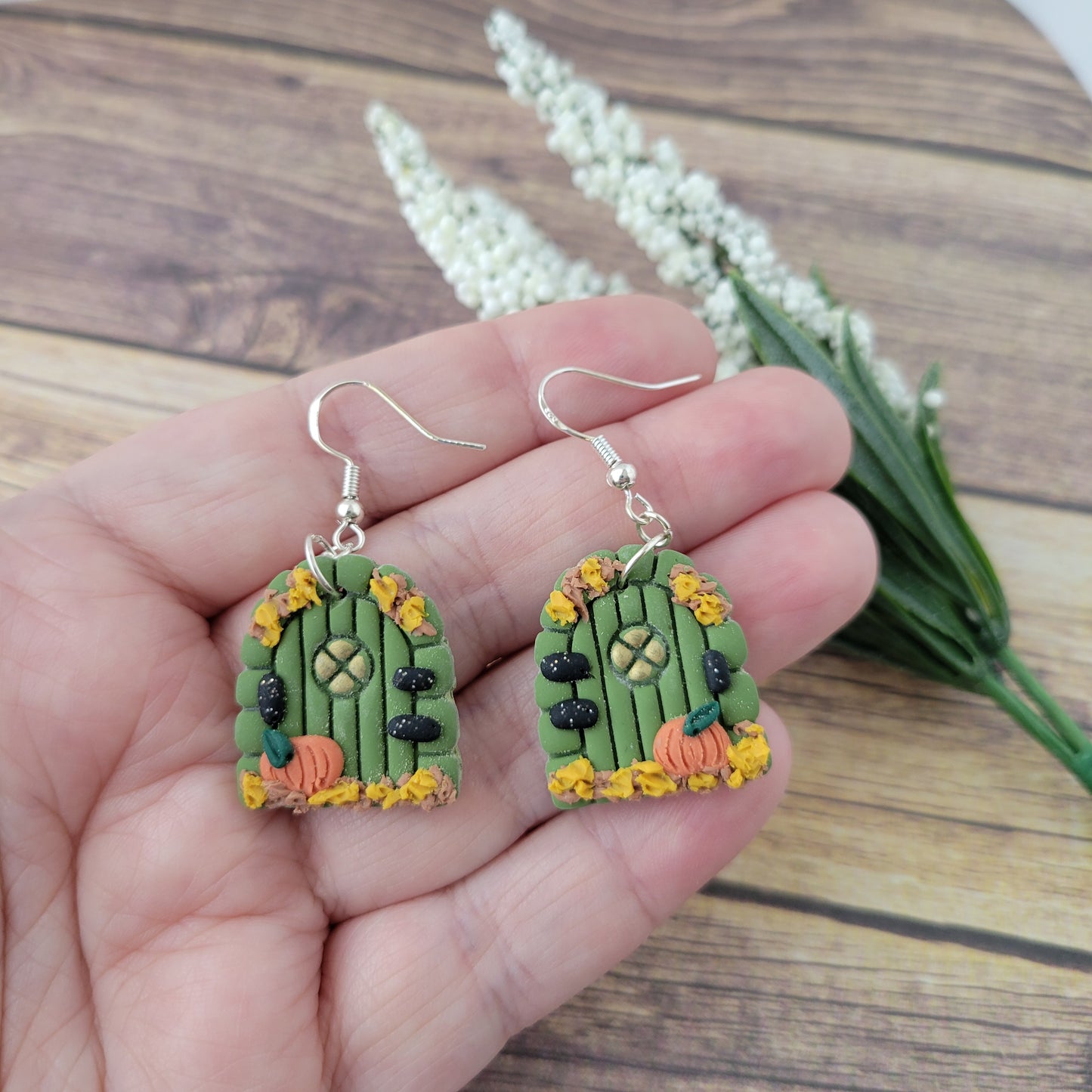 Fairy Door Dangle | Green with Pumpkin