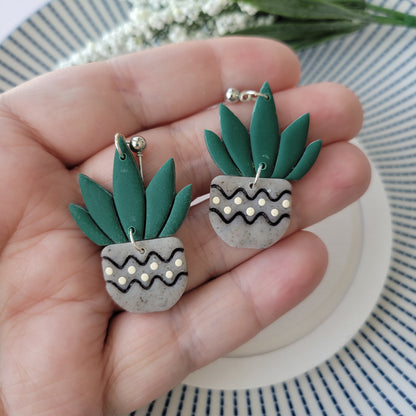 Snake Plant Dangle | Green and Grey