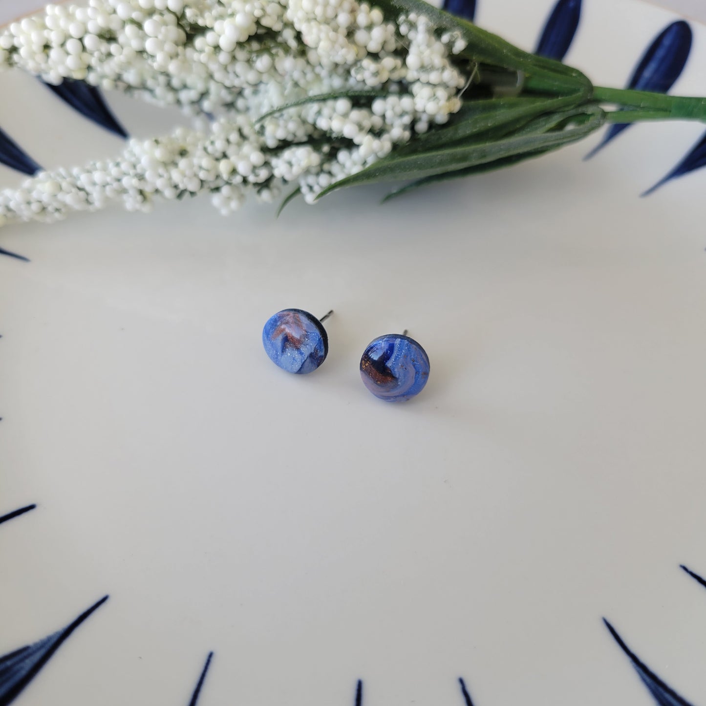 Circle Studs | Blue Brown Marble Swirl