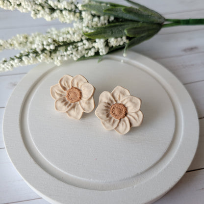 Flower Studs (Large) | Beige