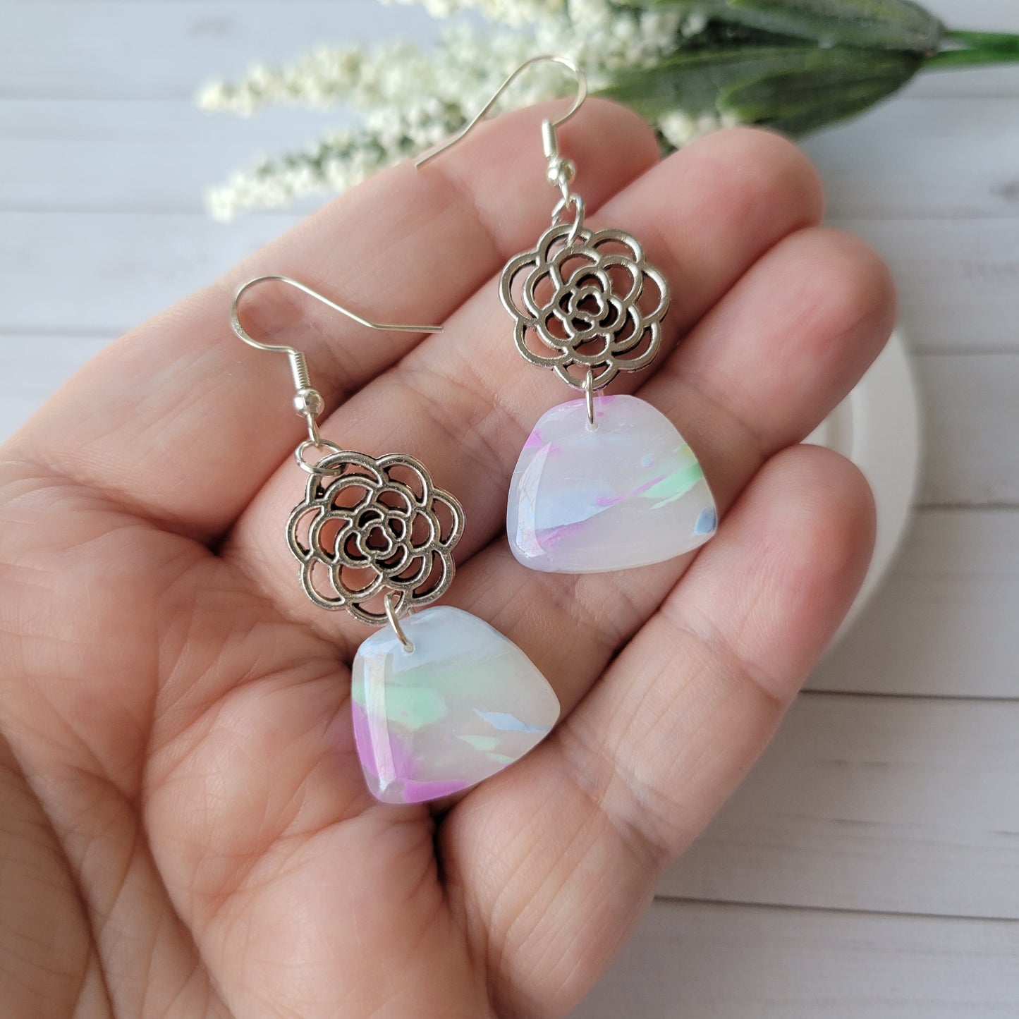 Dana Dangle | Spring Marble | Charm