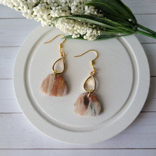 Dana Dangle | Brown Marble | Charm