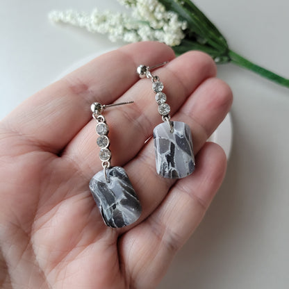 Small Elora Dangle | Black Marble