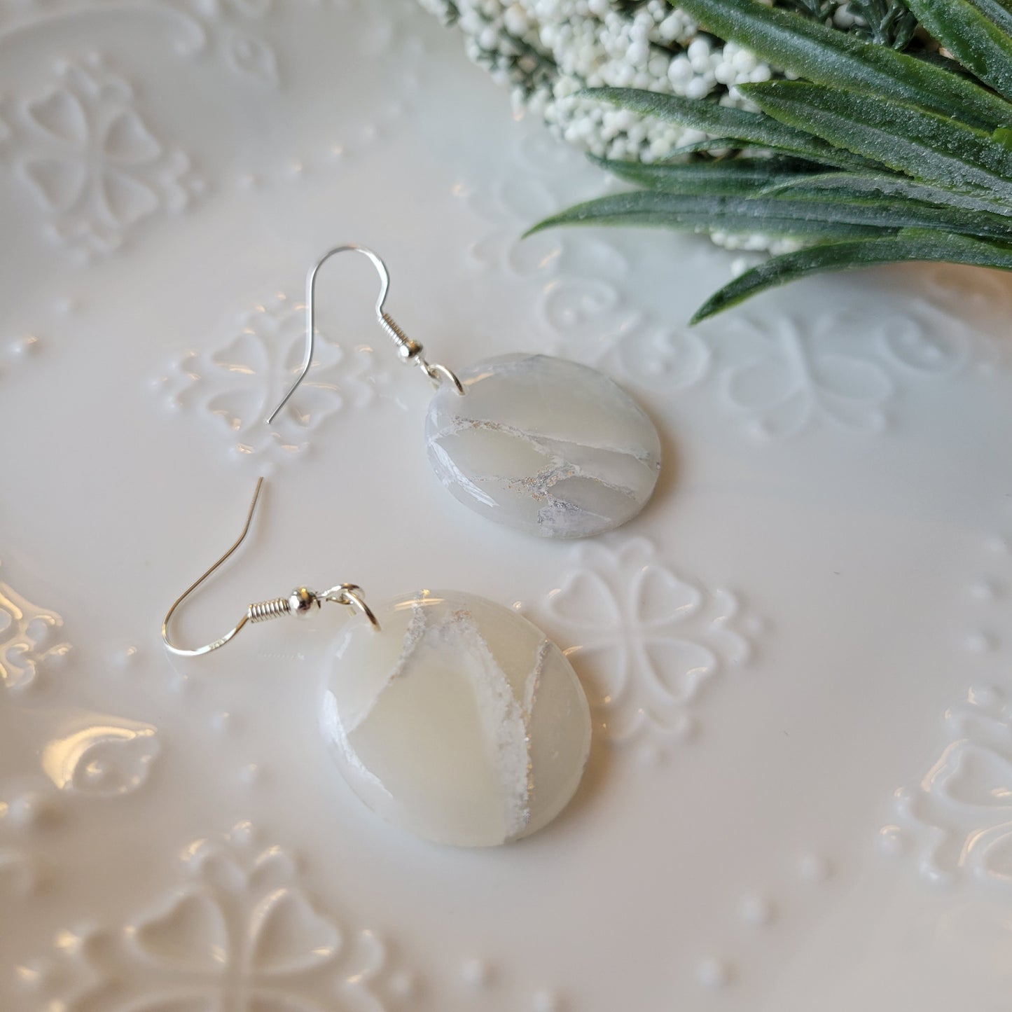 Oval Dangle | White Marble