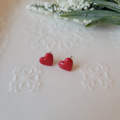 Cinnamon Heart Studs | Red