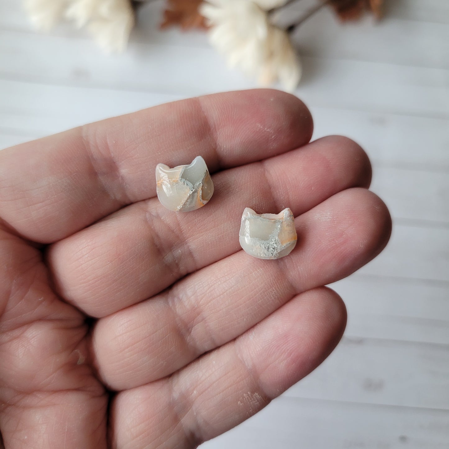 Kitty Studs | Grey Marble