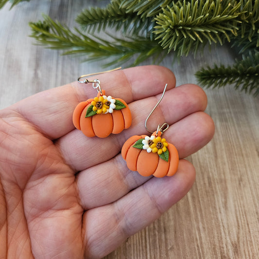 Pumpkin Dangles | Floral